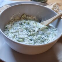 Tzatziki casero: una salsa griega llena de frescura y sabor