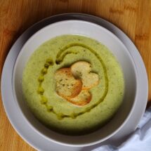 🥒 Crema de Calabacín Fácil y Rápida – Deliciosa, Saludable y Elegante